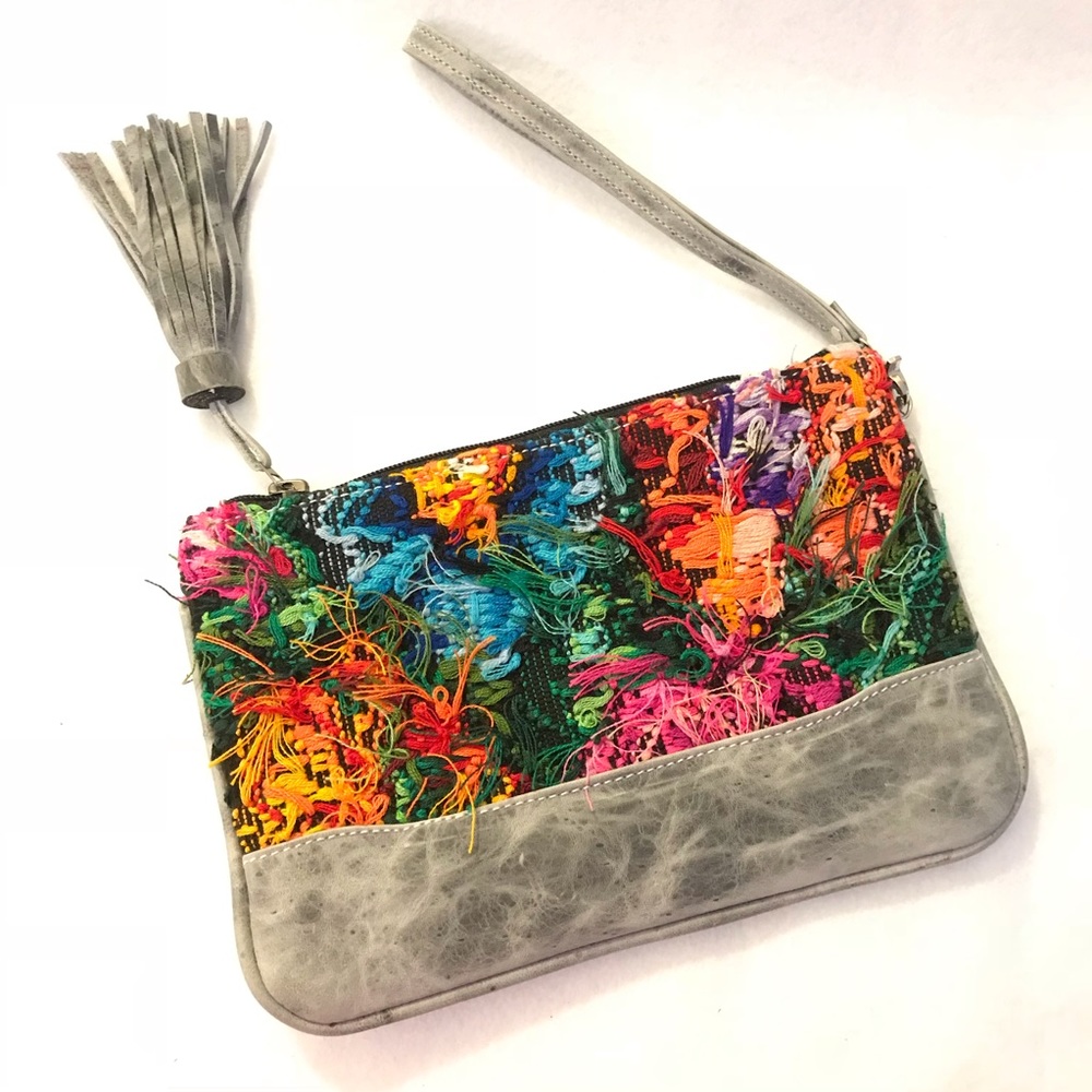 Brand New DC Bags Guatemala Leather Huipil Clutch - Picture 3 of 3